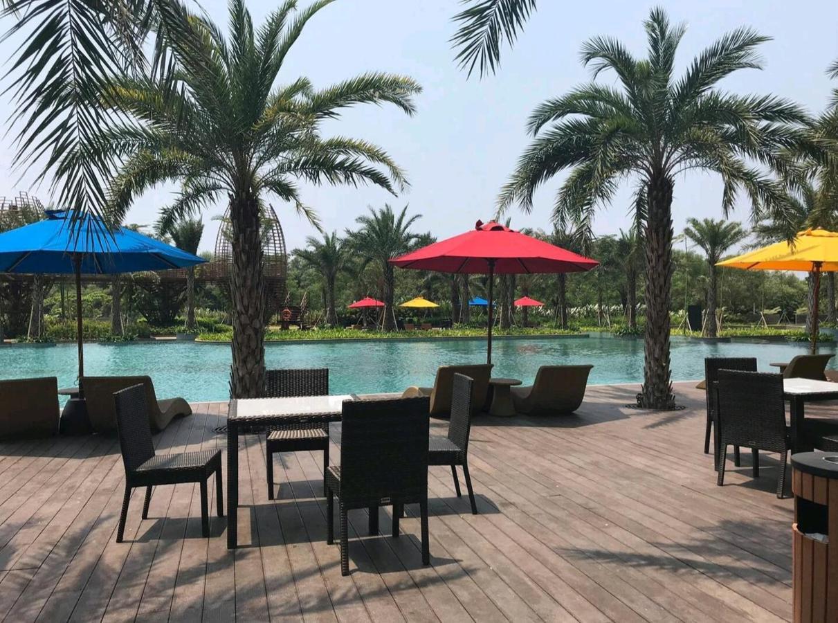 Studio Sea View Apartment At Gold Coast Pik By Mysweethome Jakarta Eksteriør billede