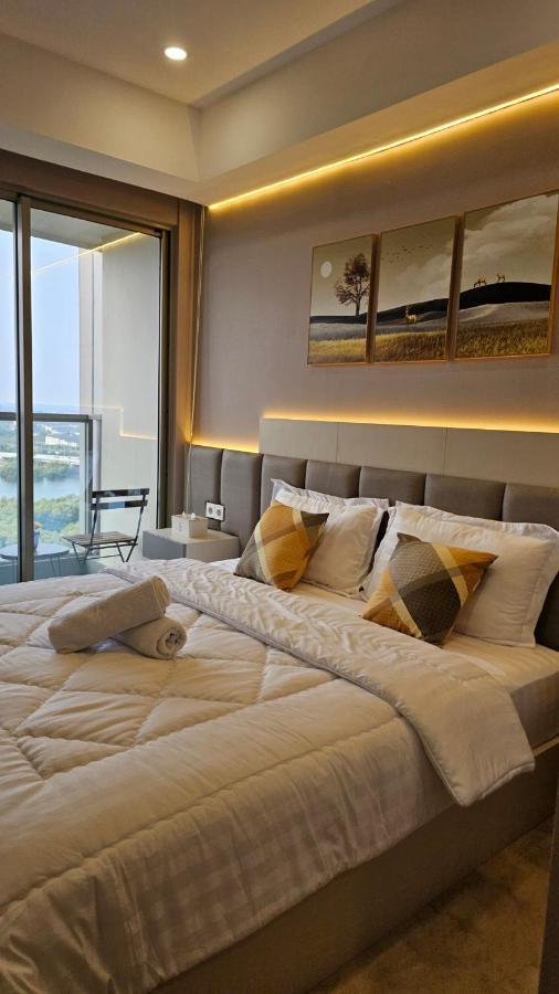 Studio Sea View Apartment At Gold Coast Pik By Mysweethome Jakarta Eksteriør billede