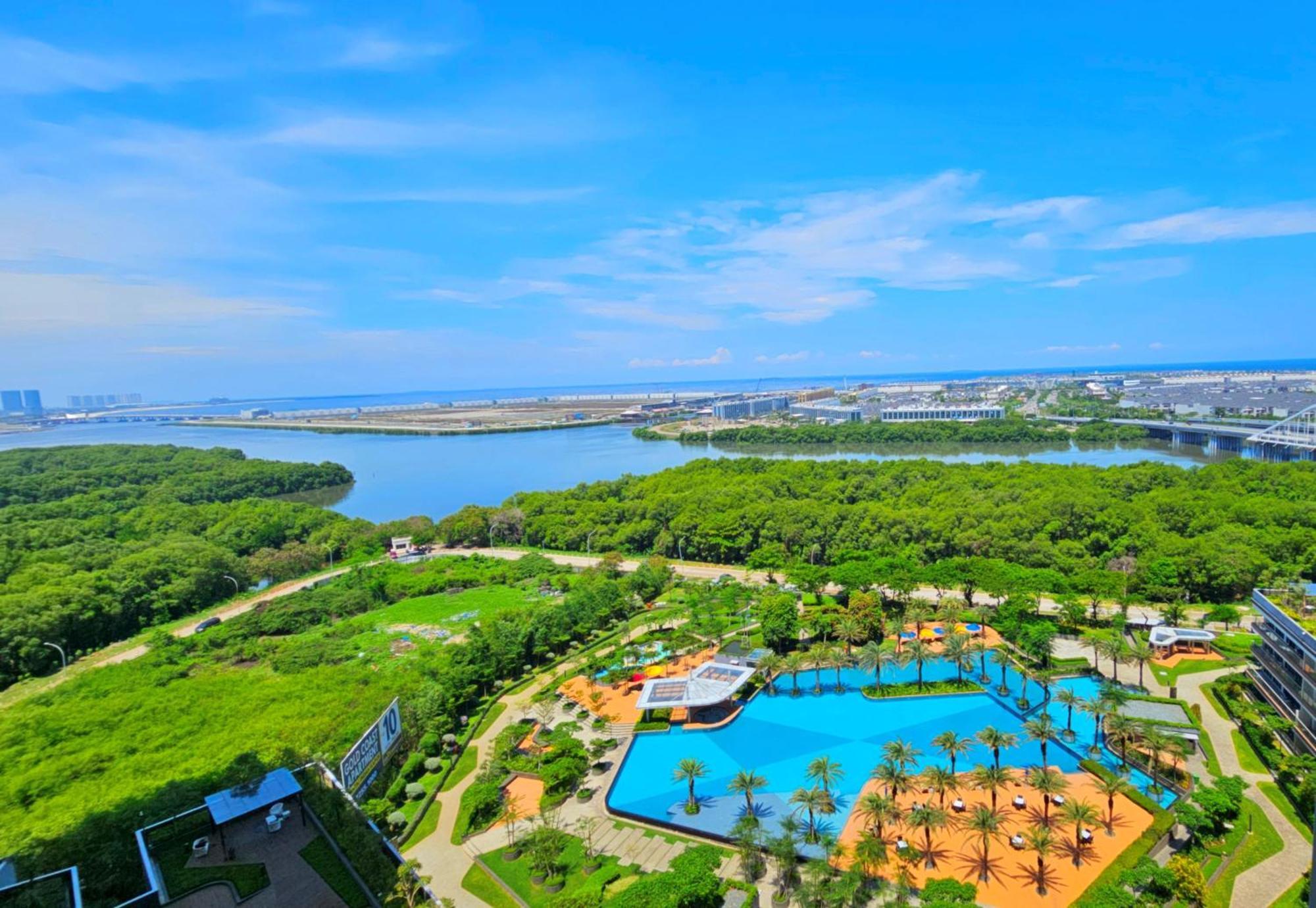 Studio Sea View Apartment At Gold Coast Pik By Mysweethome Jakarta Eksteriør billede