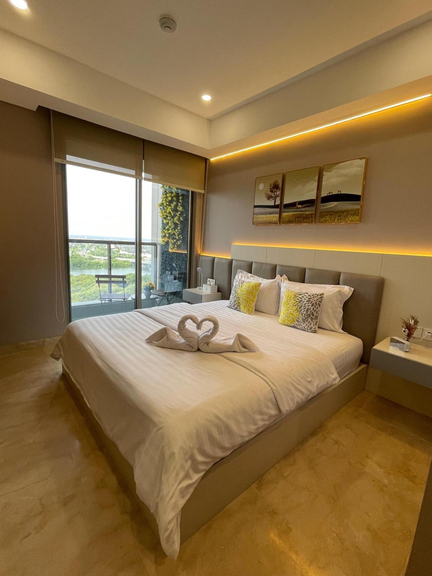 Studio Sea View Apartment At Gold Coast Pik By Mysweethome Jakarta Eksteriør billede